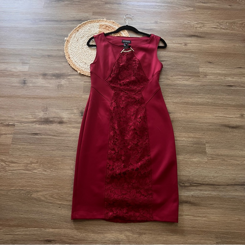 Enfucos Studio Midi Stretchy With Lace Details Dress